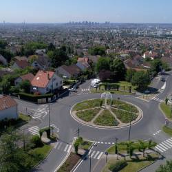 Vue aérienne du rond-point de la tour du Mail